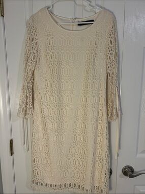 Chetta B Cream Lace Long Sleeve Shift Dress